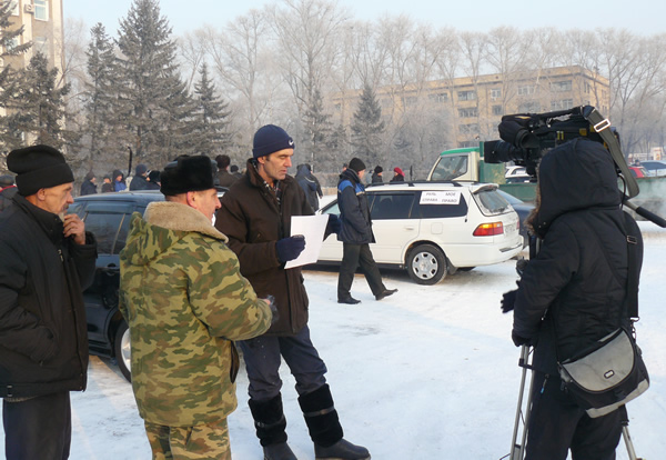 Автомобилист отвечает на вопросы журналиста ТВ-7